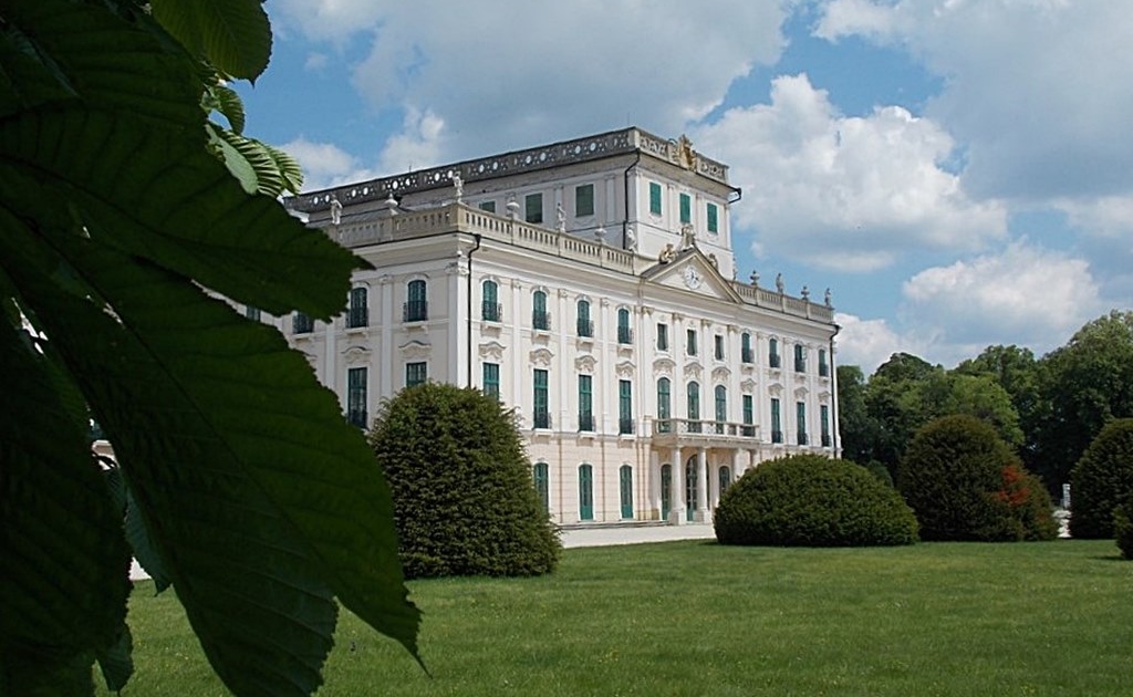 esterhazy-kastely-fertod