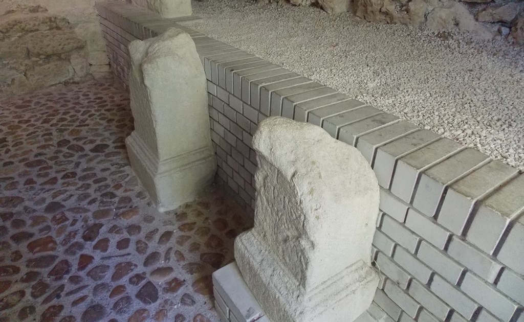 mithras-szentely-fertorakos