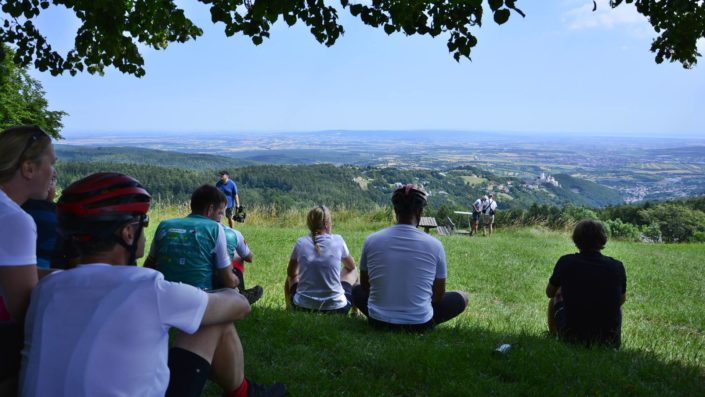 Kerékpárral Fraknó várától a Lánzséri Natúrparkon át az Írottkőig panatour-turák