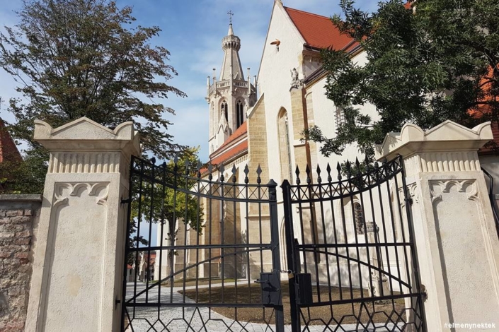 Szent Mihály templom szent-mihaly-templom-kertje-sopron